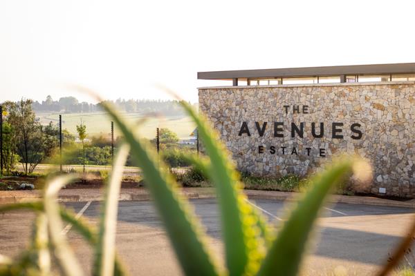 Property in The Avenues, Hilton